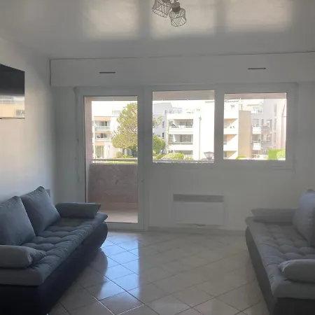 6 Places A 200m De L'ocean La Rochelle (Charente-Maritime)